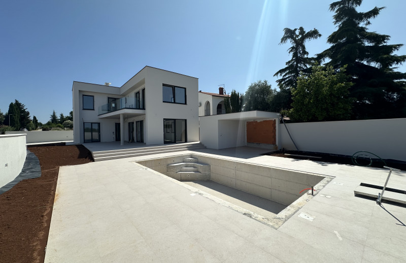 VAHOreal* EXKLUZÍVNE IBA u NÁS!! 4 LUXUSNÉ RD s BAZÉNOM v CHORVÁTSKU