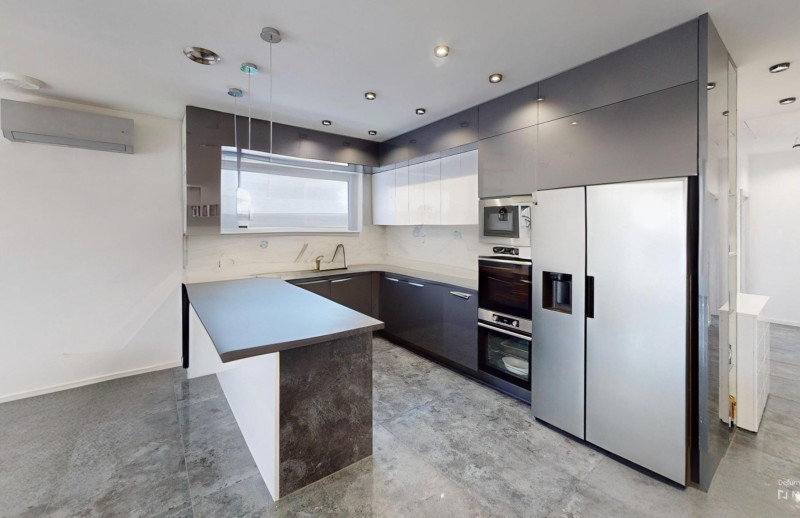 NA PREDAJ NOVOSTAVBA obec Zavar