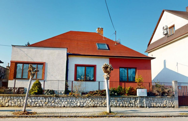 RD na predaj, lokalita Spiegelsalle, ul. Petra Pazmaňa, pozemok až 719m2, úžitková plocha 200m2, garáž, pivnica, 3D obhliadka