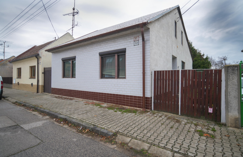 Samostatne stojaci 4i. RD, pozemok 683m2, časť Tulipán, Trnava