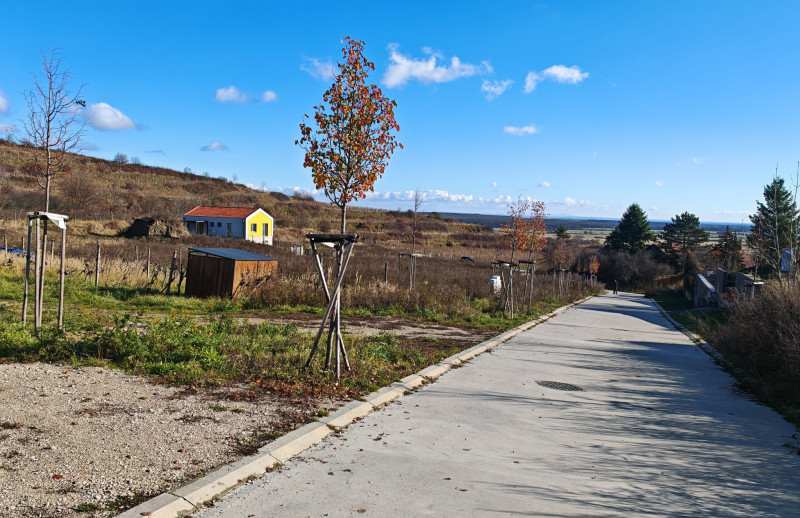 PREDAJ Stavebný pozemok Modra, Harmónia - Veštíková horáreň