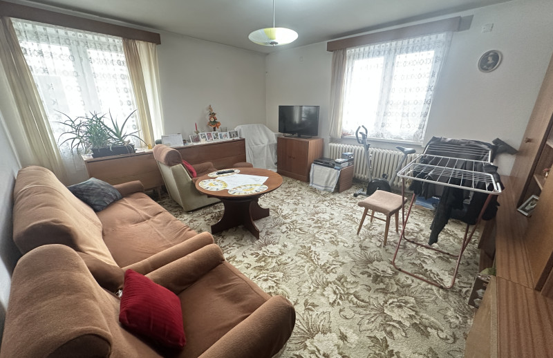 EXKLUZÍVNE!!! Na predaj 2.izb. byt, až 64,54m2, PARK. MIESTO, možnosť prerobiť na 3.izb. BYT