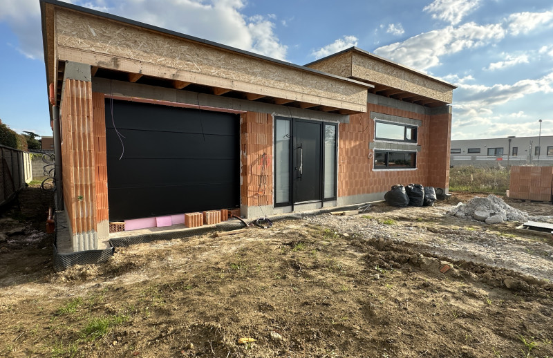 Moderná novostavba RD, pozemok 600m2, zastavaná plocha 179m2, garáž