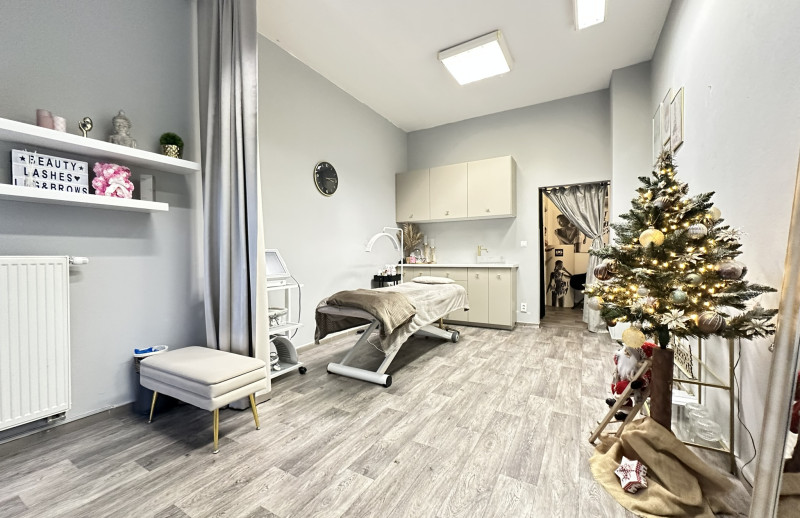 PREDAJ Luxusný obchodný priestor  – Bratislava Ružinov