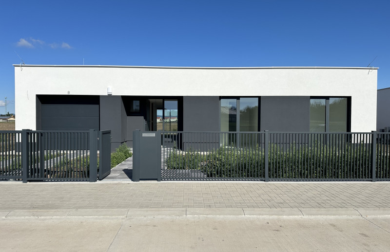 🏡  Vianočná akcia 399 000 € - Rodinný dom Biely Kostol