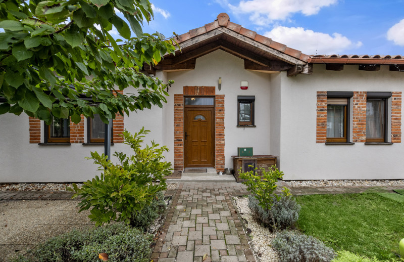 🌿 Exkluzívny 5-izbový rodinný dom v Reci – pokoj, súkromie a nadštandardné bývanie