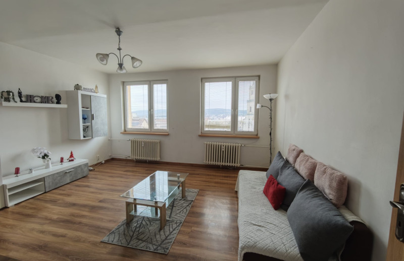 2-i byt, kompletne zariadený, nádherný výhľad, Hlohovec