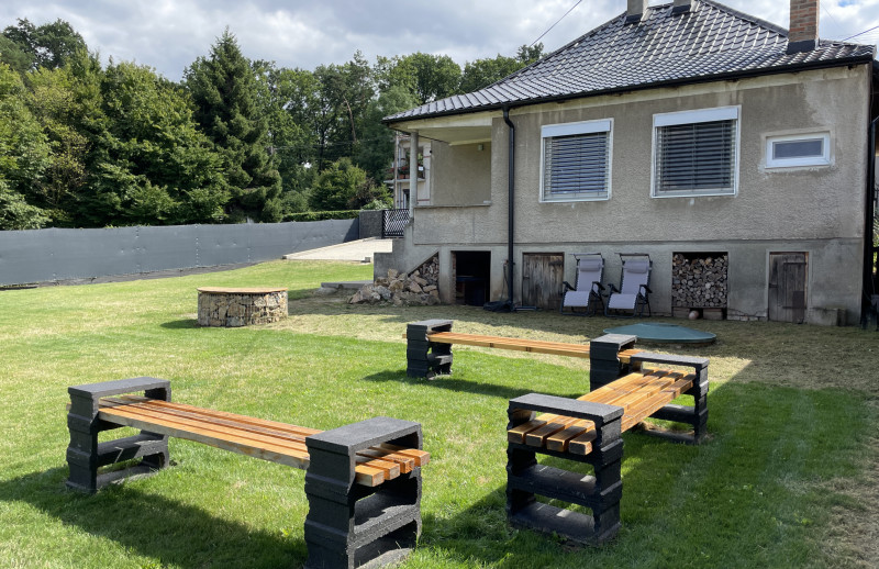 Na predaj RD v obci LOŠONEC, pozemok 1056m2, rekonštrukcia, iba minútu peši od lesa