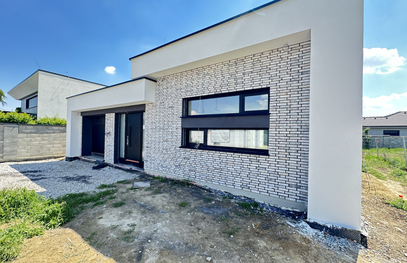 Moderná novostavba RD, pozemok 600m2, zastavaná plocha 179m2, garáž