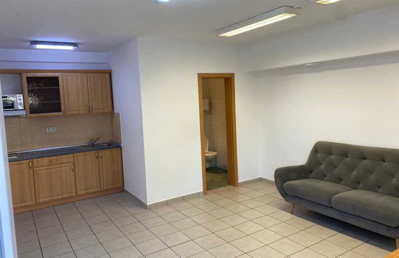 HOTOVÝ NEBYTOVÝ PRIESTOR NA PREDAJ – PODNIKANIE MÔŽETE SPUSTIŤ IHNEĎ