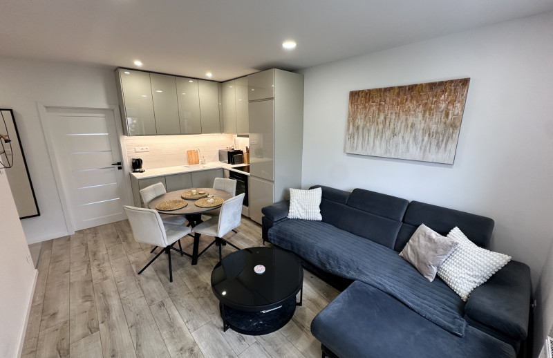 🚨 3-IZBOVÝ BYT NA PRENÁJOM V TRNAVE | HOSPODÁRSKA ULICA | 51 m² | KOMPLETNE ZREKONŠTRUOVANÝ A ZARIADENÝ 🚨