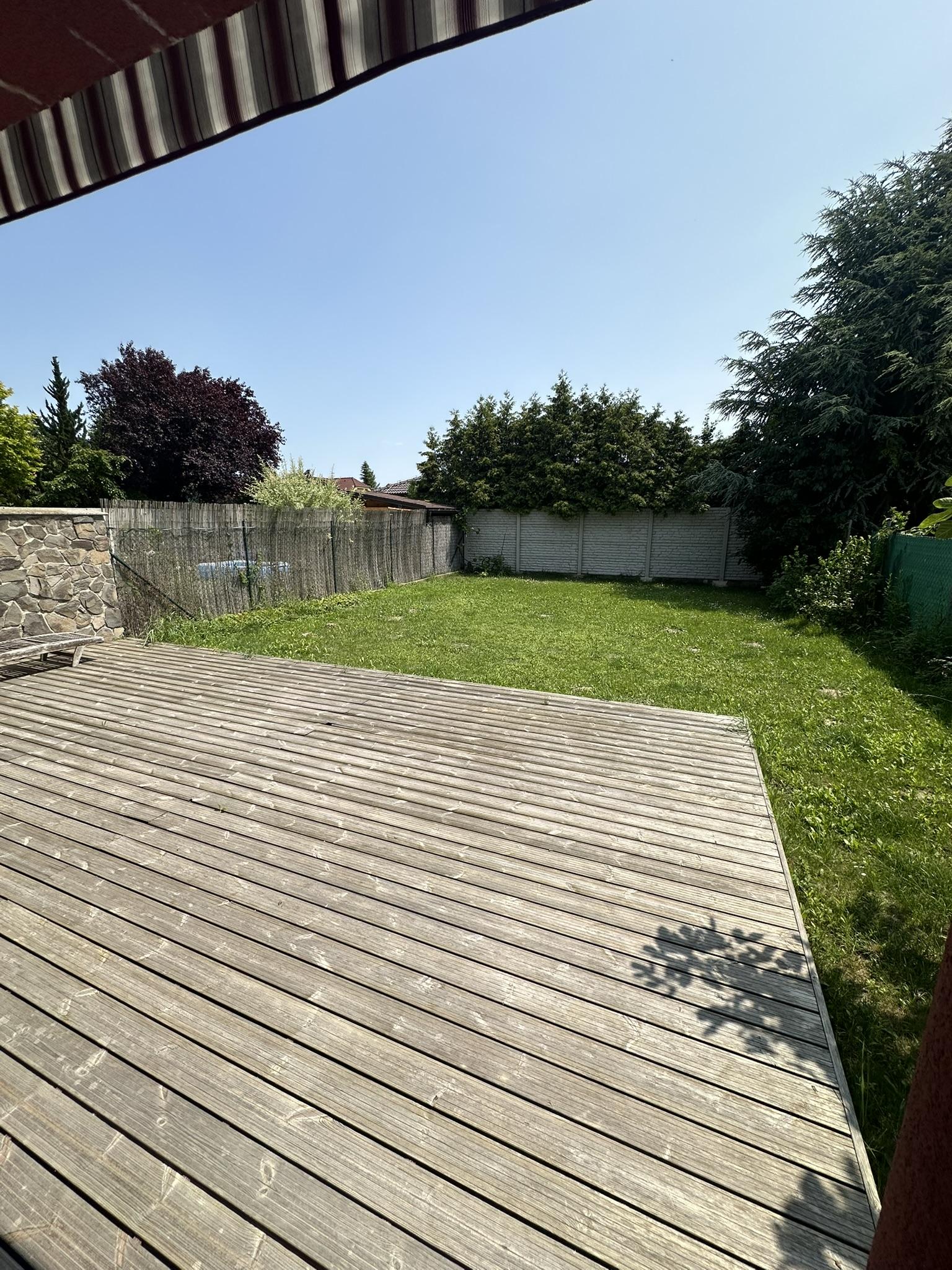 Moderný 5izbový dvojpodlažný rodinný dom v Rovinke