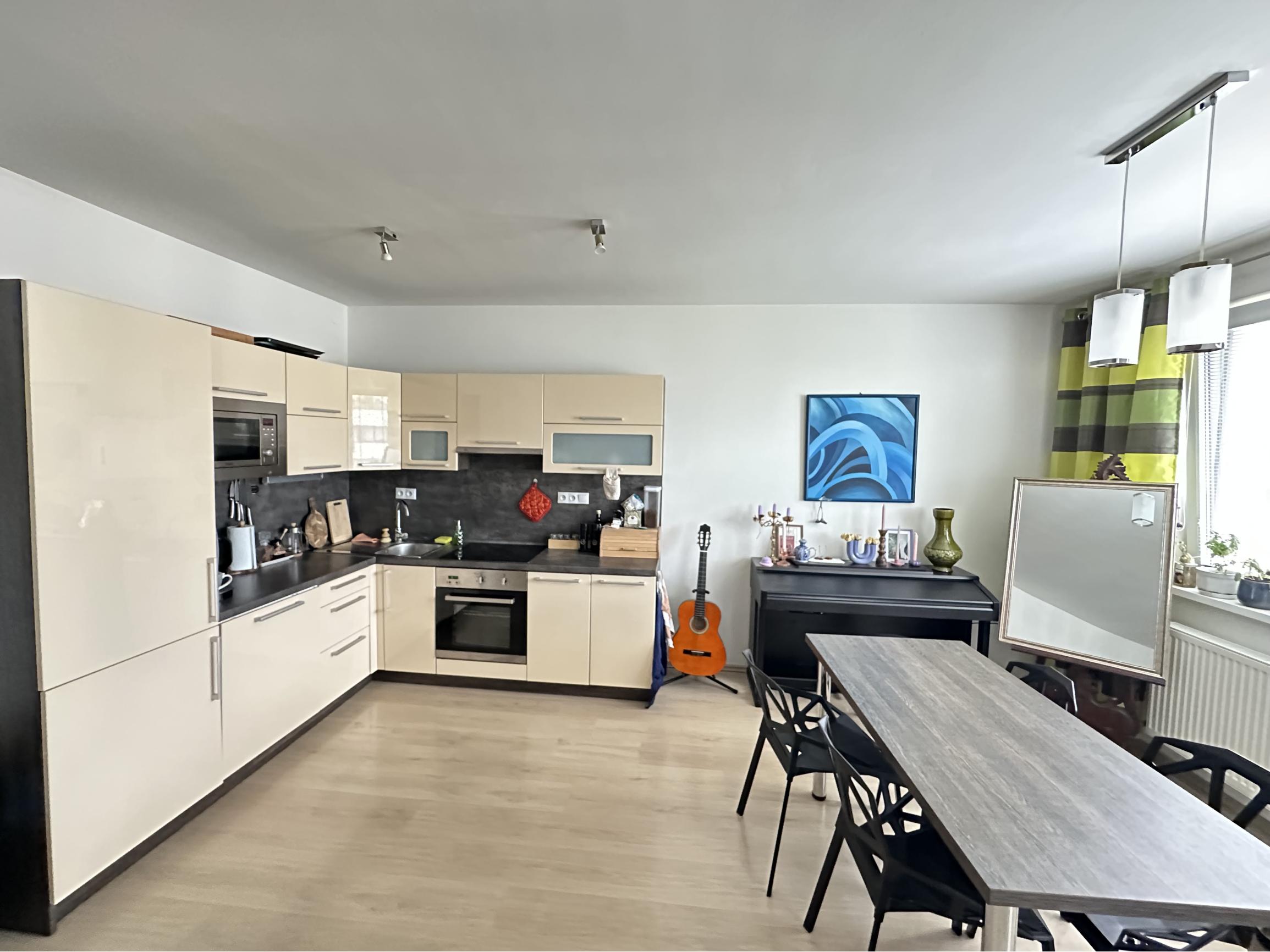 PRIESTRANÝ 2 izb. byt s parkovaním v NOVOSTAVBE, Arboria