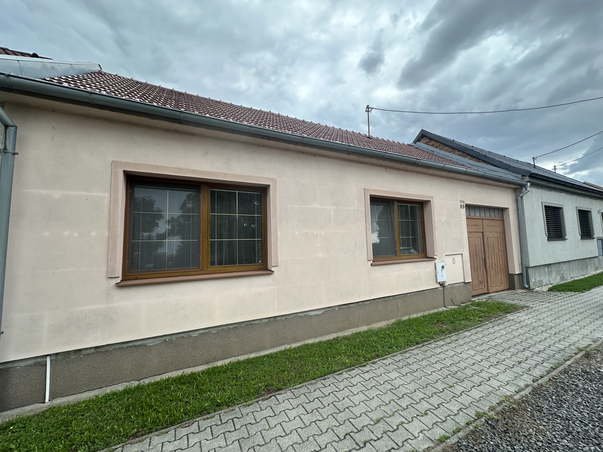 Na predaj 4 izbový rodinný dom v obci Dolná Krupá , znížená cena 175 800 € !