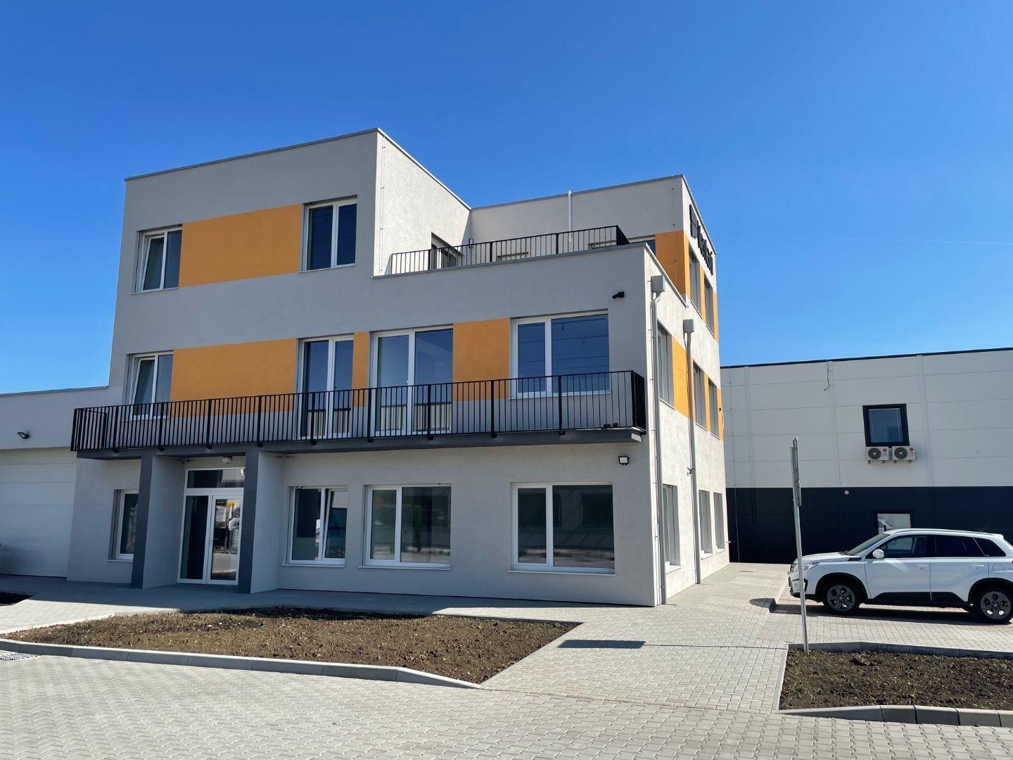 NOVÁ ADMINISTRATÍVNA BUDOVA s výborným napojením na diaľnicu, Zavarská ul. Trnava