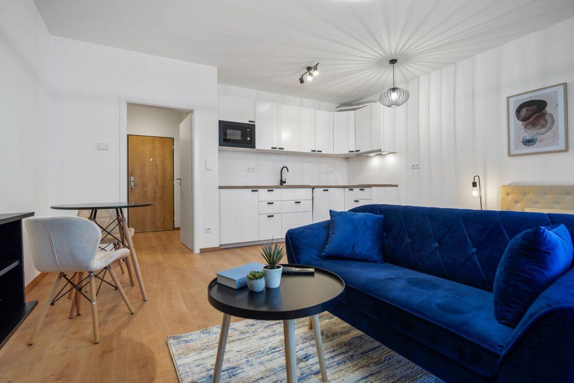 Dizajnový plne zariadený 1izb. byt s parkovaním Mikovíniho, Trnava ,PRENÁJOM!