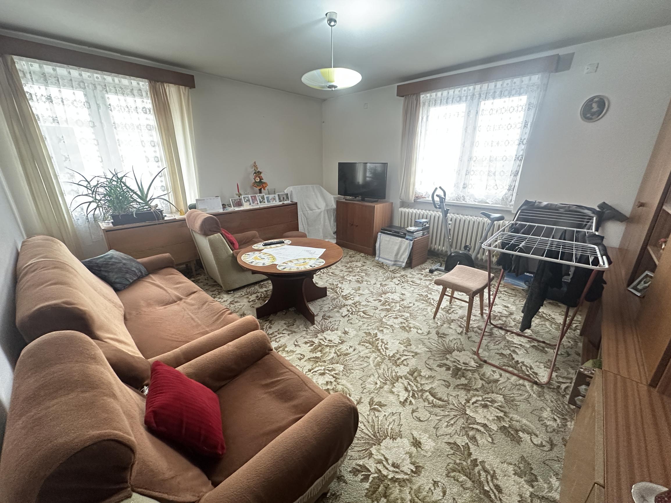 EXKLUZÍVNE!!! Na predaj 2.izb. byt, až 64,54m2, PARK. MIESTO, možnosť prerobiť na 3.izb. BYT