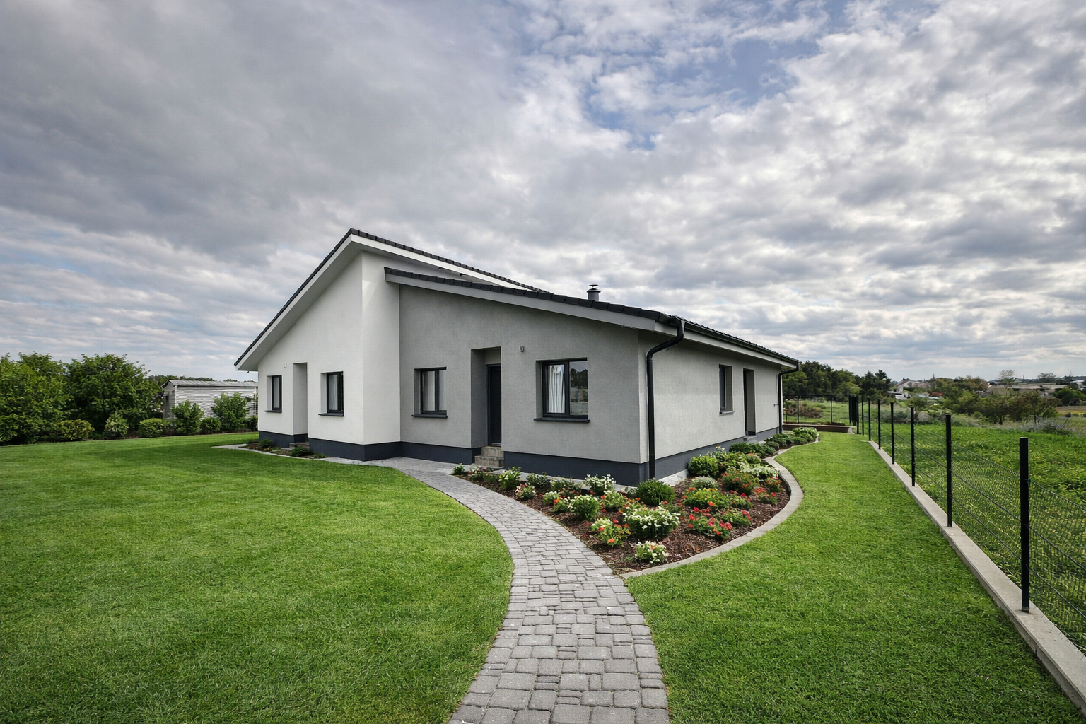 NA PREDAJ Moderný 4-izbový rodinný dom – Červeník